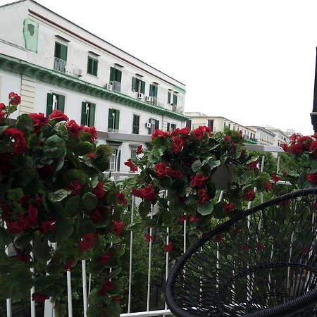 Chez Anna B&B - Adults Only Napoli Eksteriør bilde
