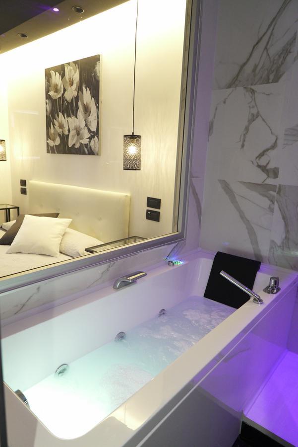 Chez Anna B&B - Adults Only Napoli Eksteriør bilde